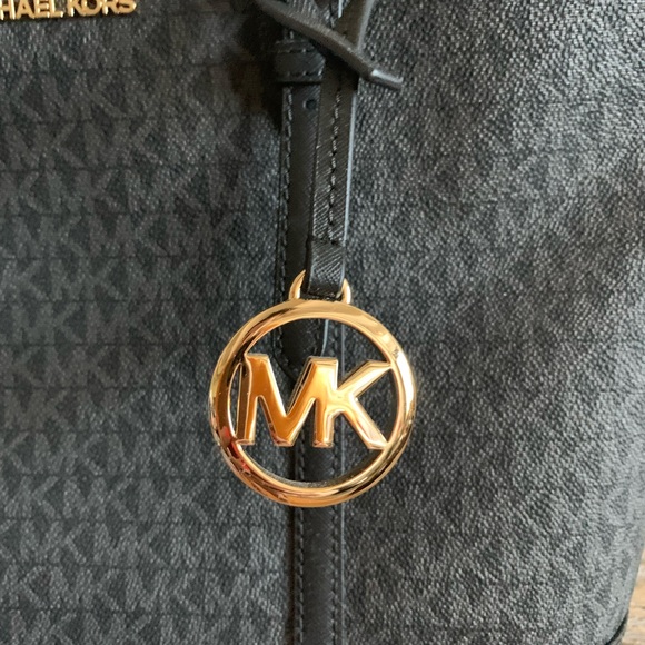 NWOT-Michael Kors Jet Set Travel Small Logo Top-Zip Tote Bag, Black - Picture 3 of 7